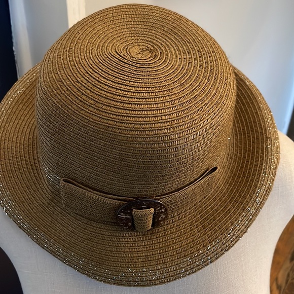 Tan hat - Picture 2 of 3